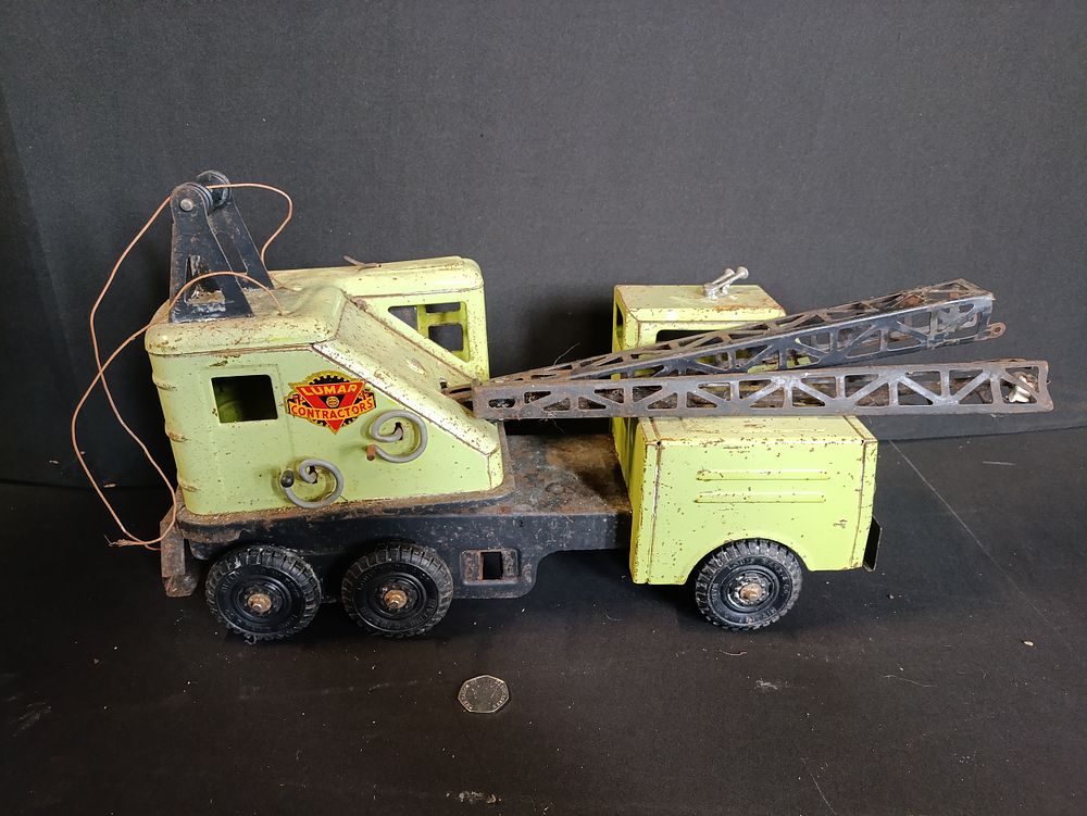 Lot 500: Vintage large Louis Marx Powerhouse Mobile Crane, approximately...
