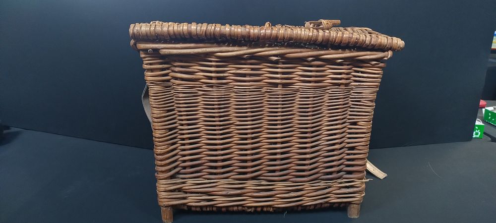 Lot 168: Wicker fishing box with cream leather strap measures...