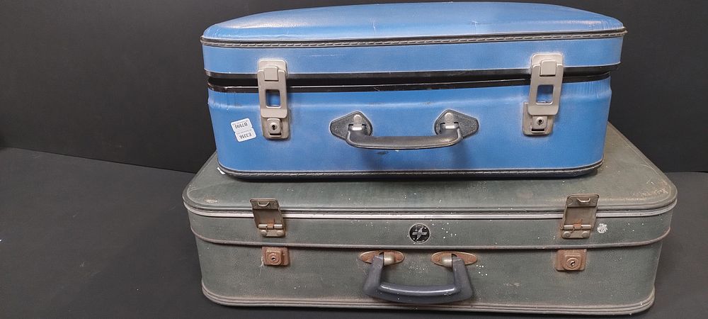 Lot 192: Two vintage suitcases, Foxcroft measures approx H 18...