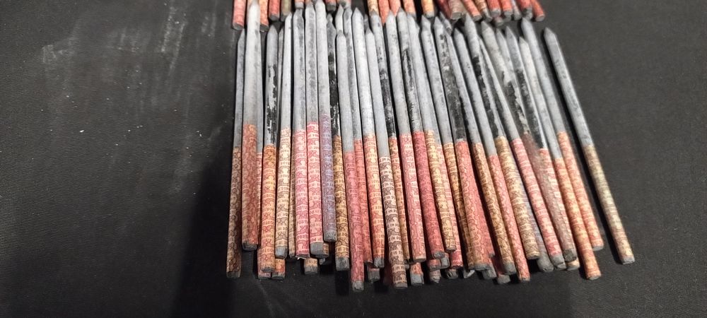 Lot 224: Quantity of antique Slate Artists Pencils. Made in...