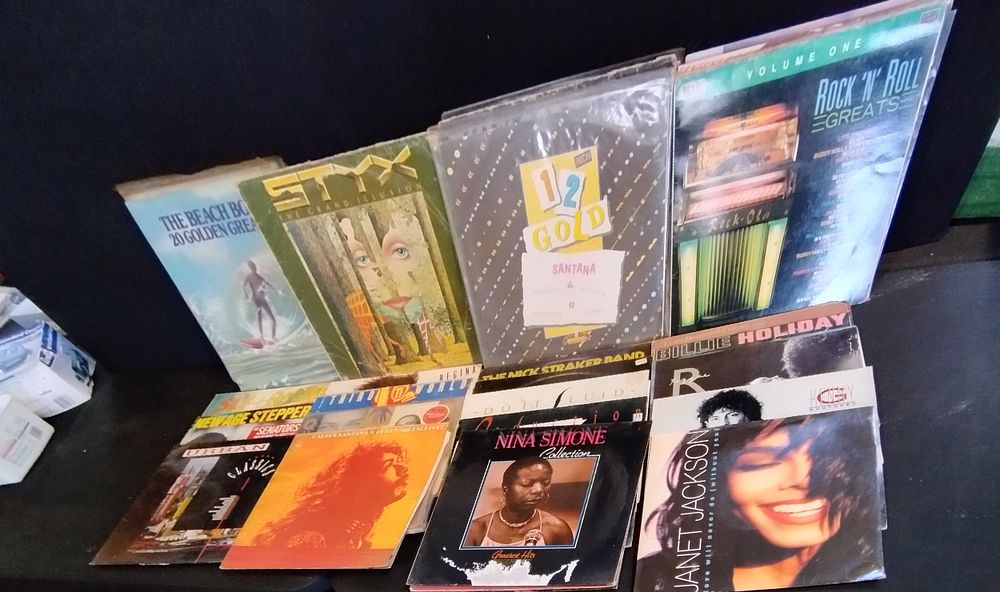 Lot 237: Collection of vinyl albums from various artists and...