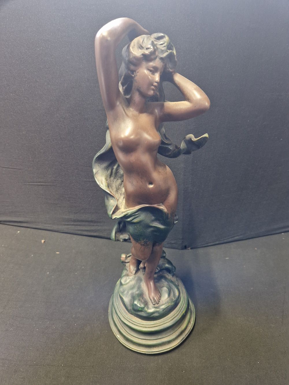 Lot 256: Large resin female bronzed sculpture