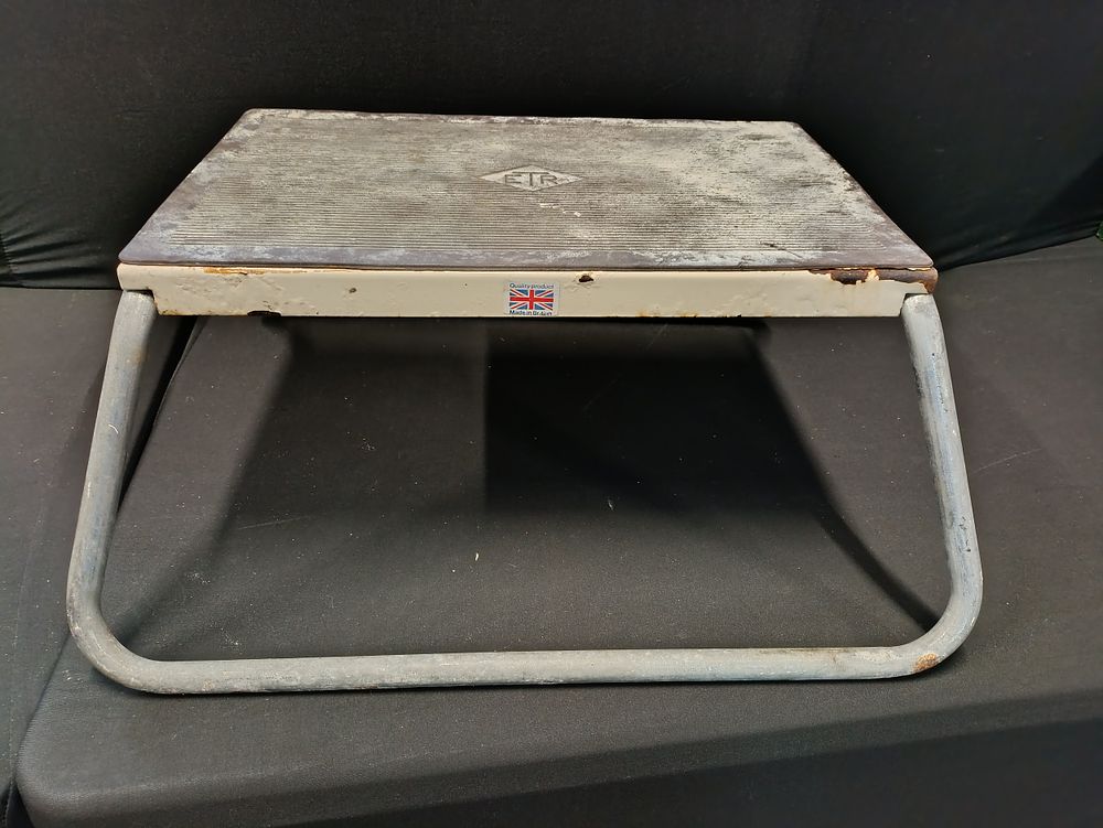 Lot 328: Metal Caravan step