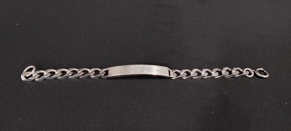 Lot 346: Mens sterling silver Hallmarked identity bracelet with date...