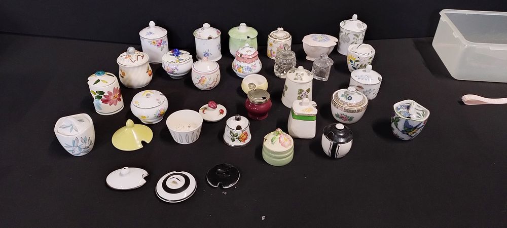 Lot 349: Collection of vintage mustard pots including, Phoenix ware,Oriency...