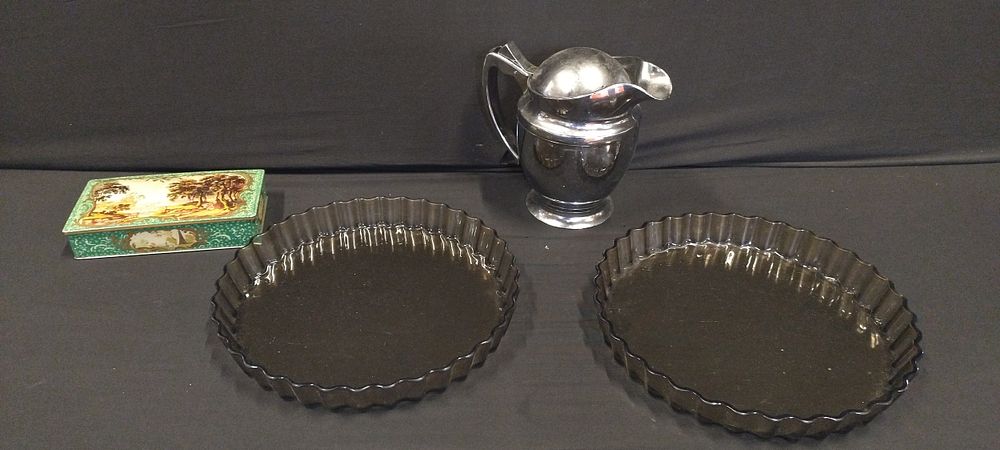 Lot 501: 2 Arcopal flan dishes, biscuit tin and a...