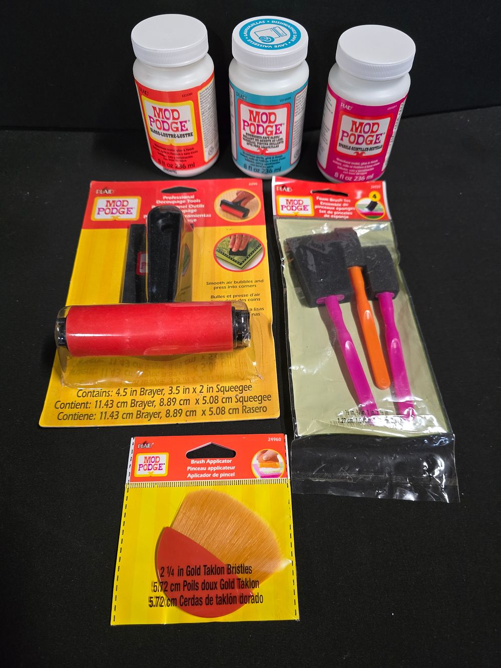 Lot 508: Brand new selection of MOD PODGE craft items....