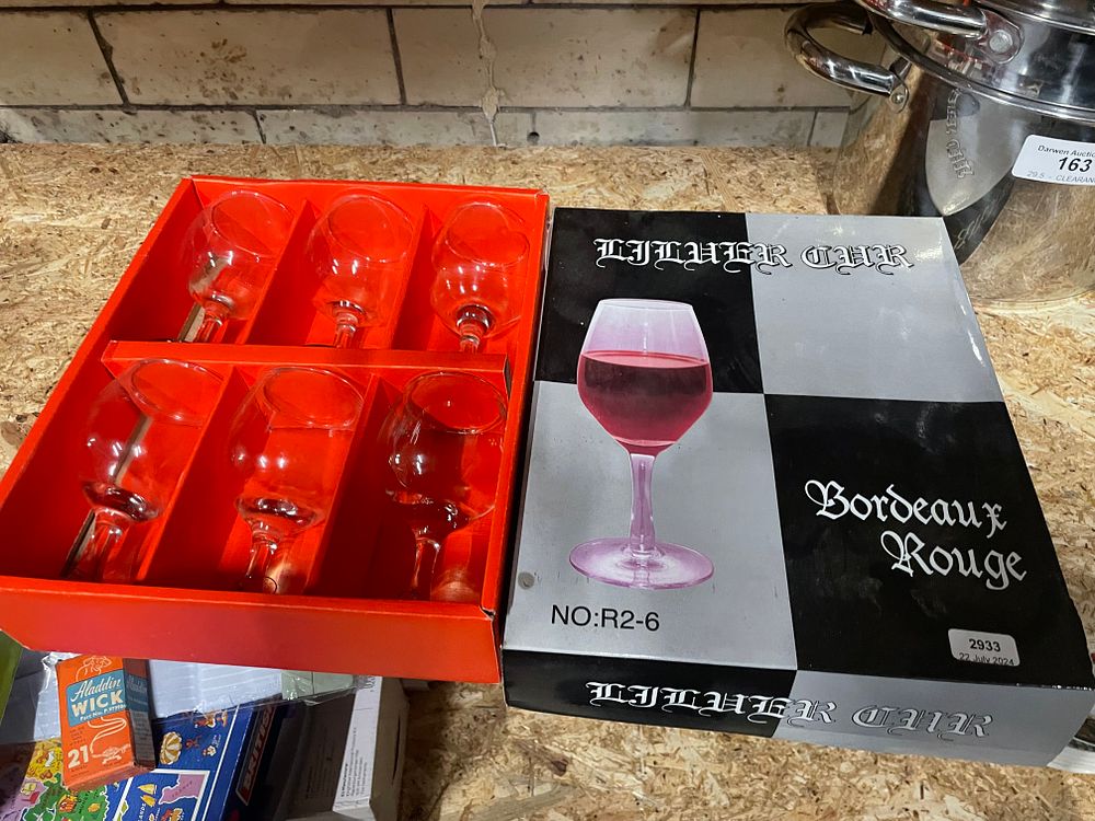 Lot 164: Set Of 6 Bordeaux Rouge Wine Glasses