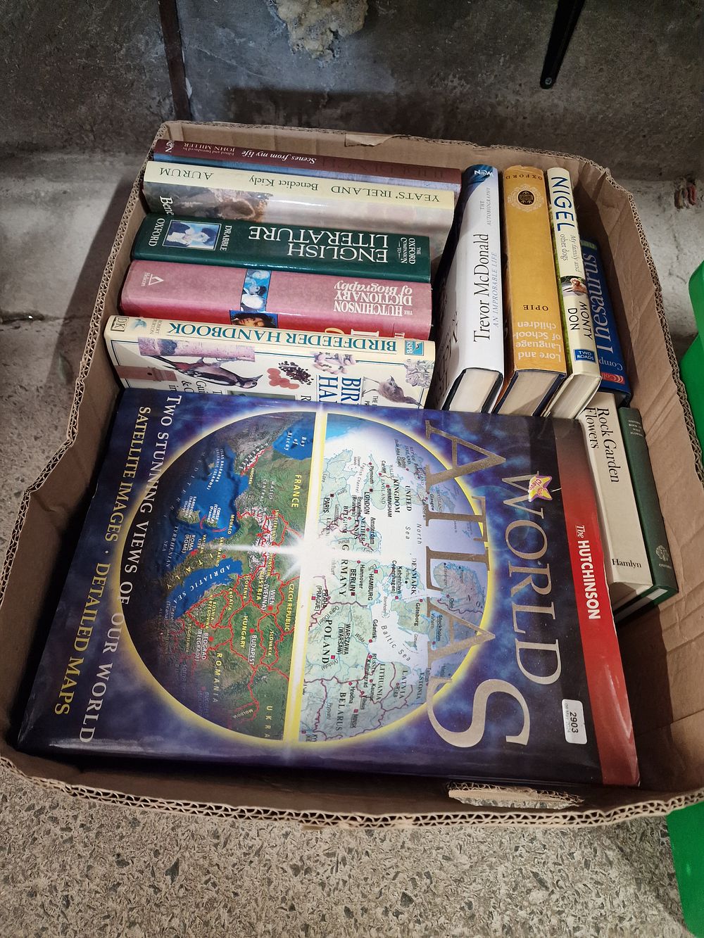 Lot 194: Collection of books