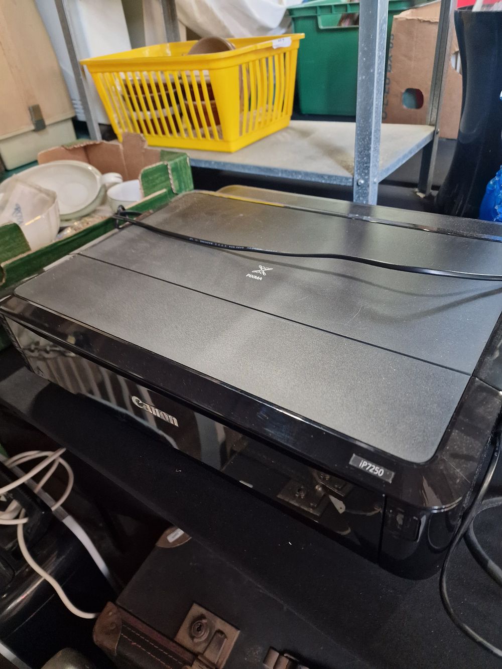 Lot 200: Canon printer scanner (tested for power)