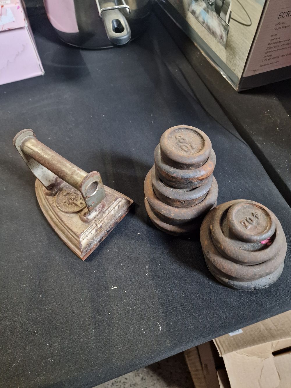 Lot 208: Flat iron and weights