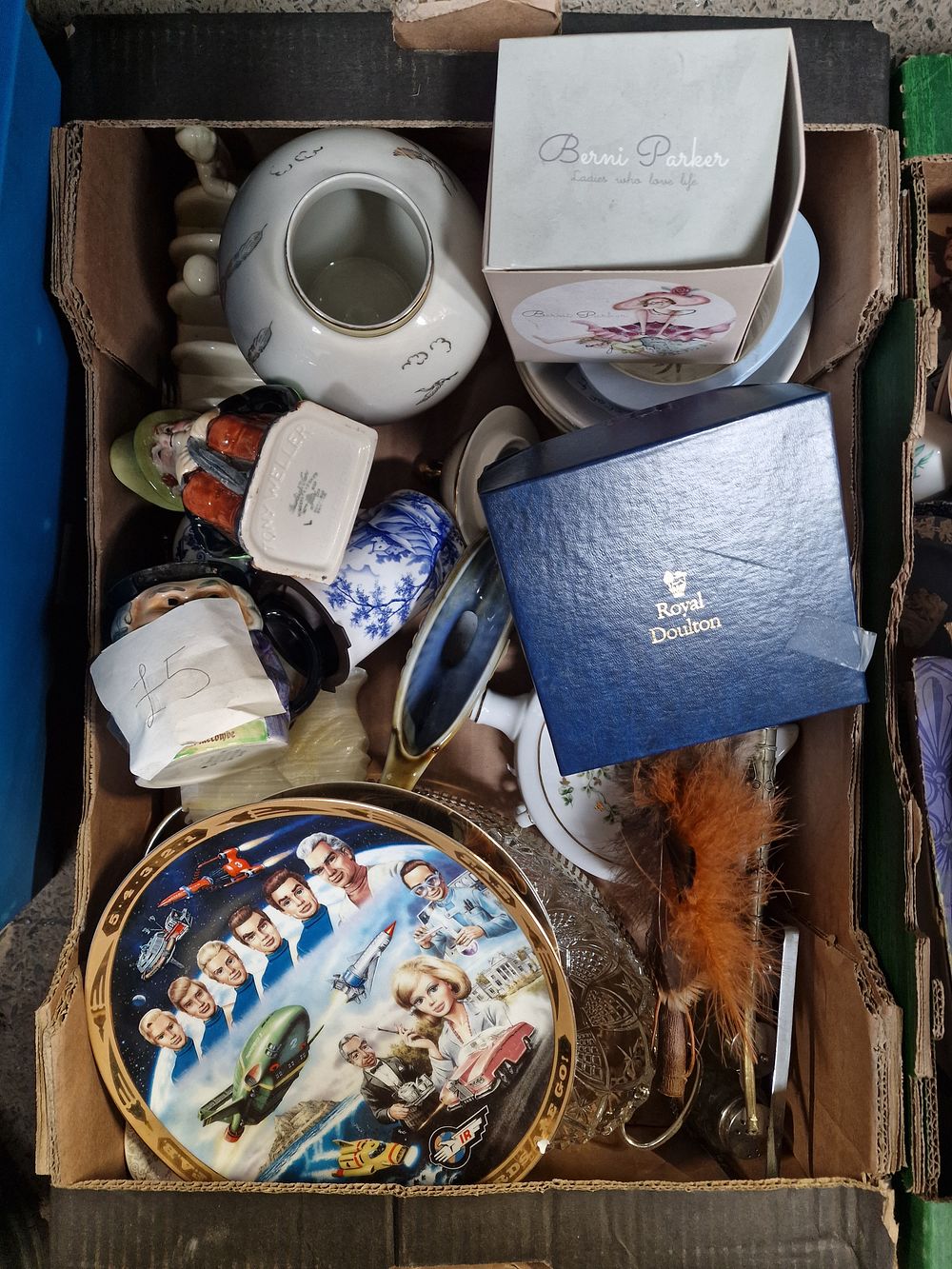Lot 252: Vintage Collectable Items Inc Royal Doulton and Shorter