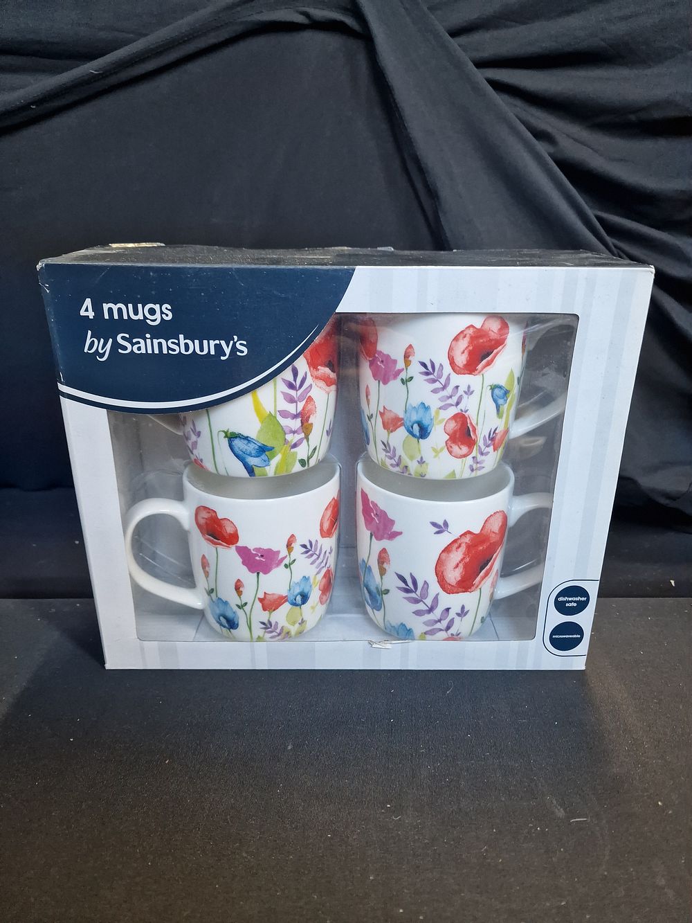 Lot 268: 4 Mugs by Sainsbury's 