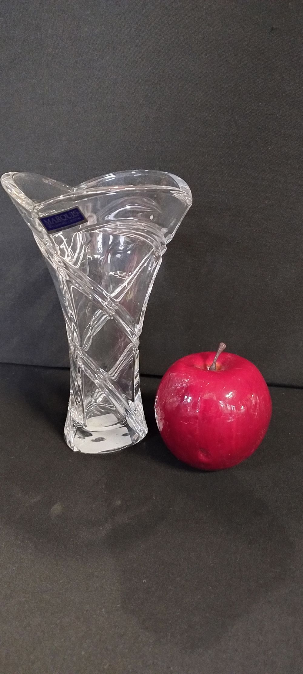 Lot 88: Boxed Marquis Waterford crystal Trillium vase. Measures approx...