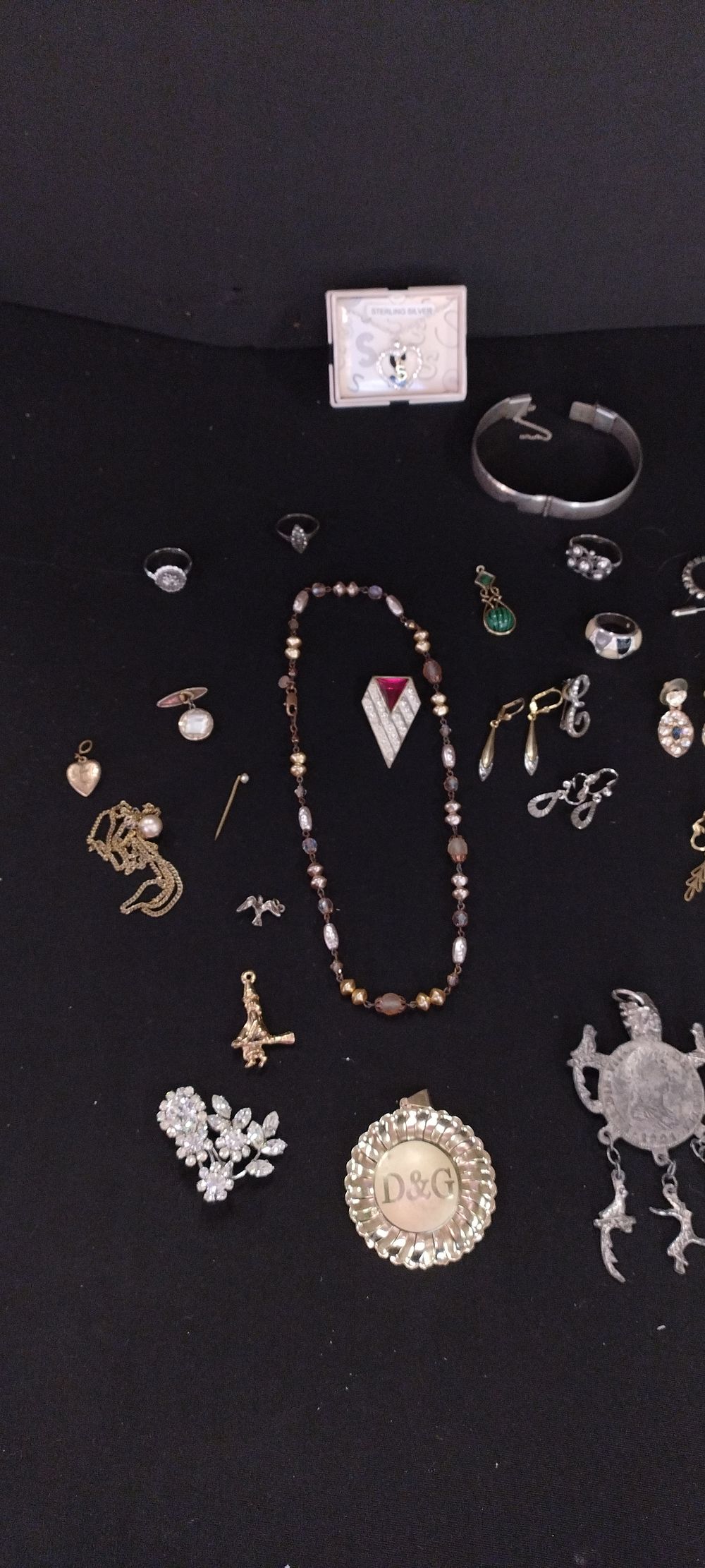 Lot 94: Mixed lot of costume jewellery, including a Guatemalan...