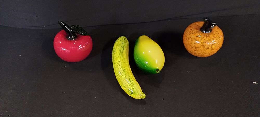 Lot 120: 4 x pieces of studio glass fruits including...