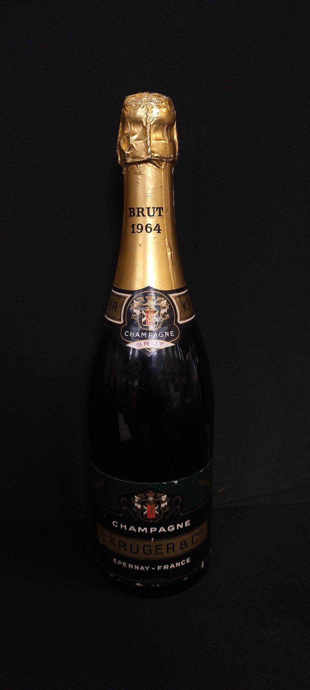 Lot 190: Unopened bottle of L.Kruger & Co Brut Champagne