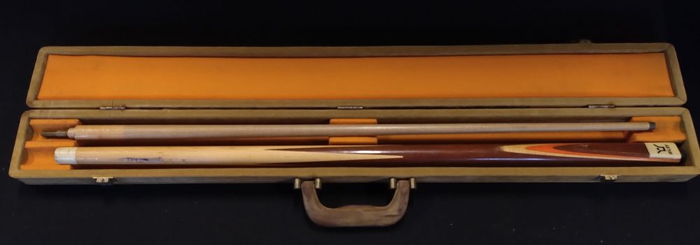 Lot 194: Vintage Riley 2 piece Pool cue in a...