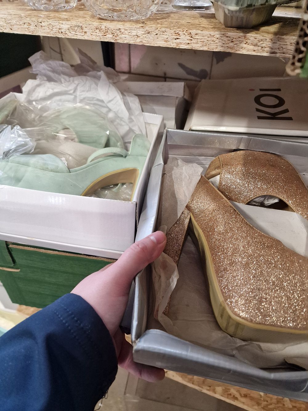 Lot 298: 8x different pairs of women's high heels in various sizes