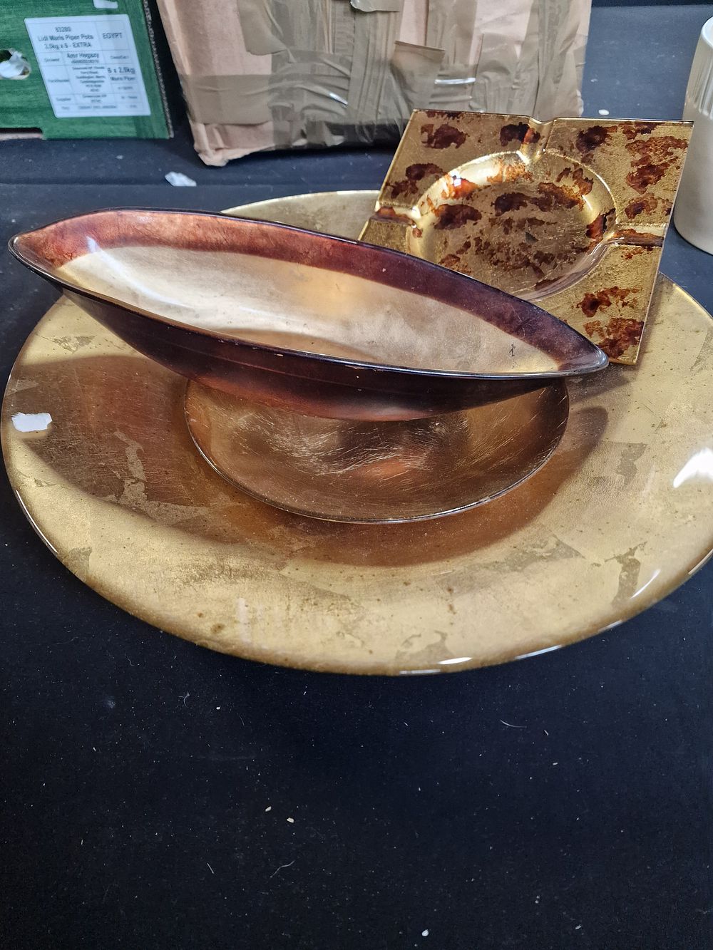 Lot 318: Bronze homeware