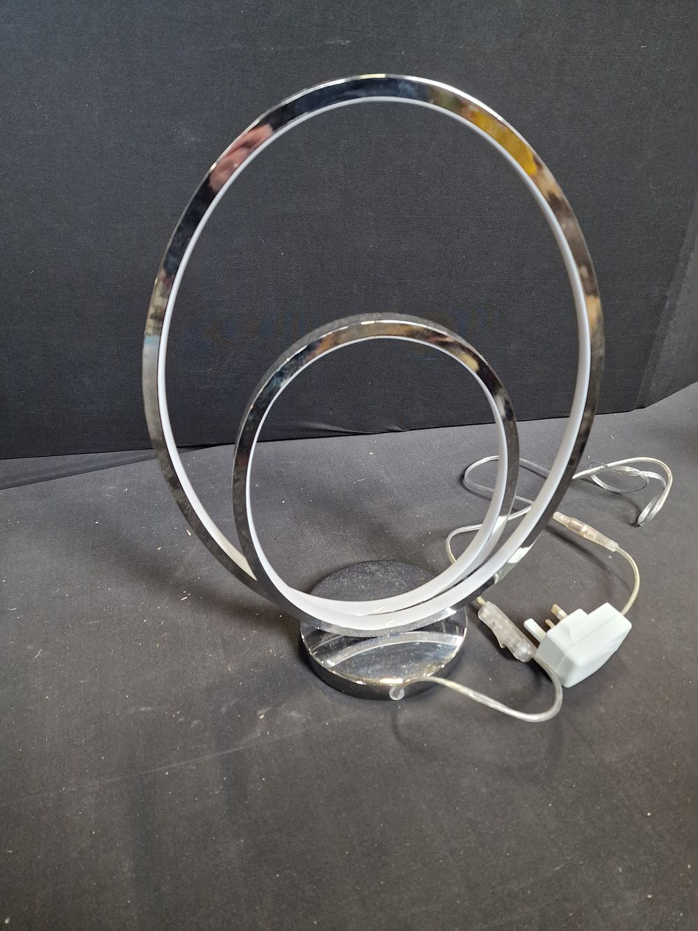 Lot 339: LED table lamp (tested for power)