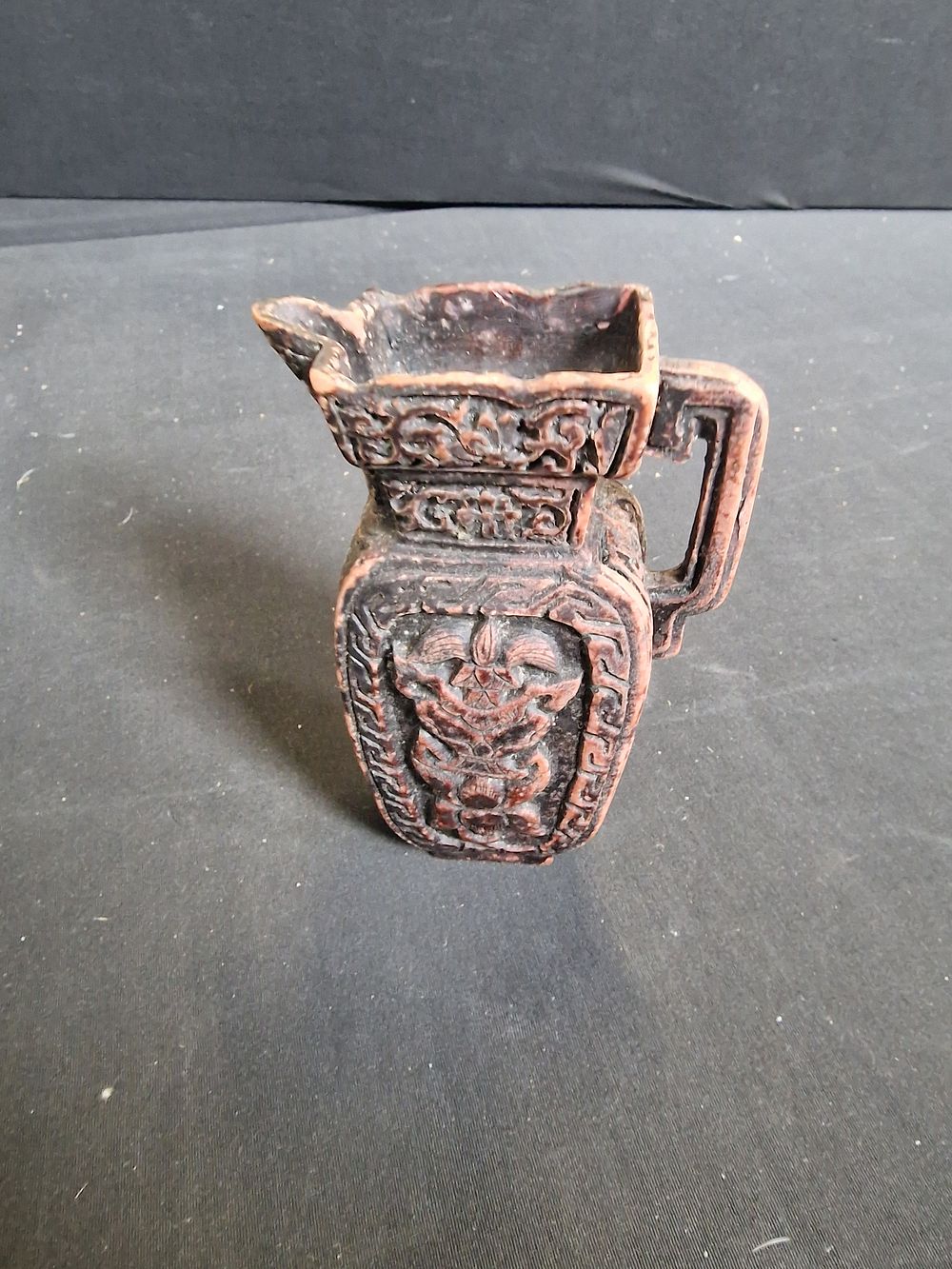 Lot 342: Vintage vase