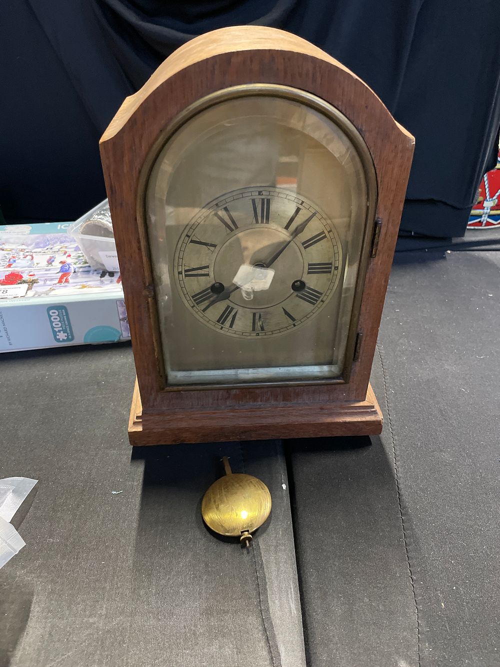 Lot 380: Vintage Mantle Clock