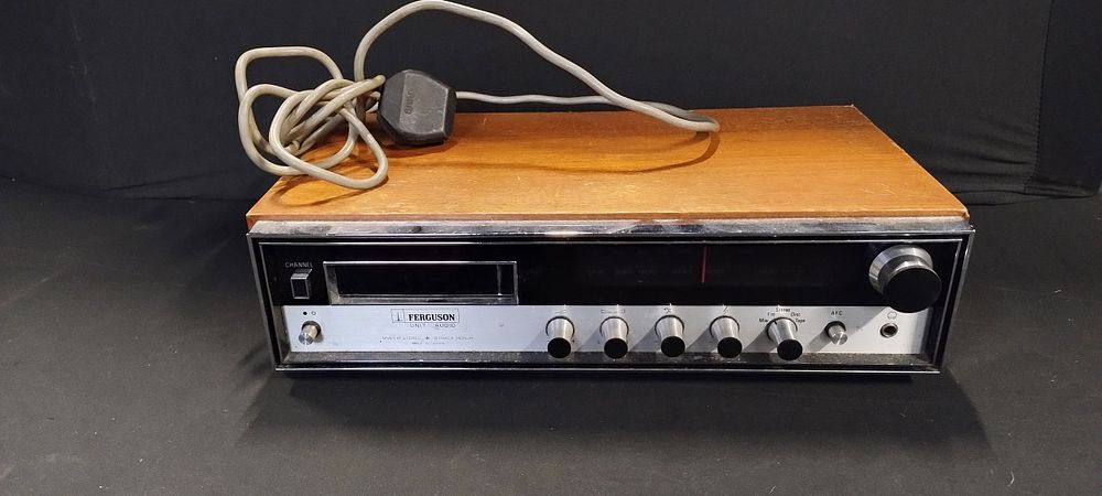 Lot 343: 1973 Ferguson 3440 8-Track MW - FM Stereo....