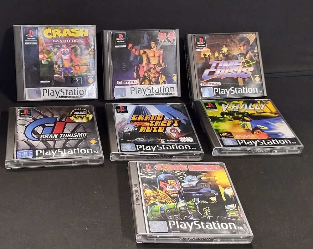 Lot 368: 7 playstation 1 games, Crash bandicoot, Tekken, Time...