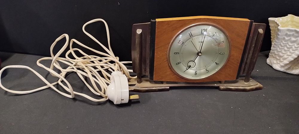 Lot 442: Metamec mid-century Electric mantle clock, teak and brass