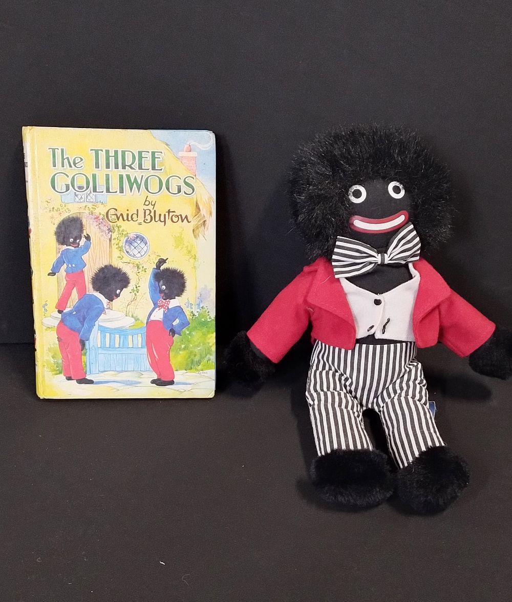Lot 518: 1969 Enid Blyton collectors Children's book, and a...