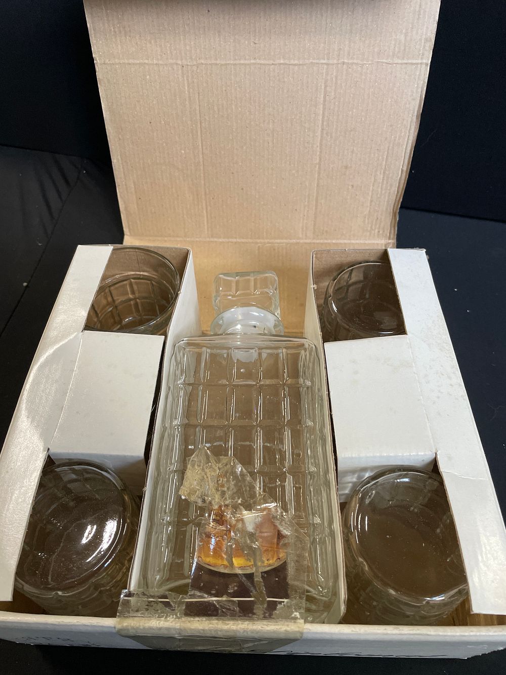 Lot 210: Diplomat decanter and glasses boxed