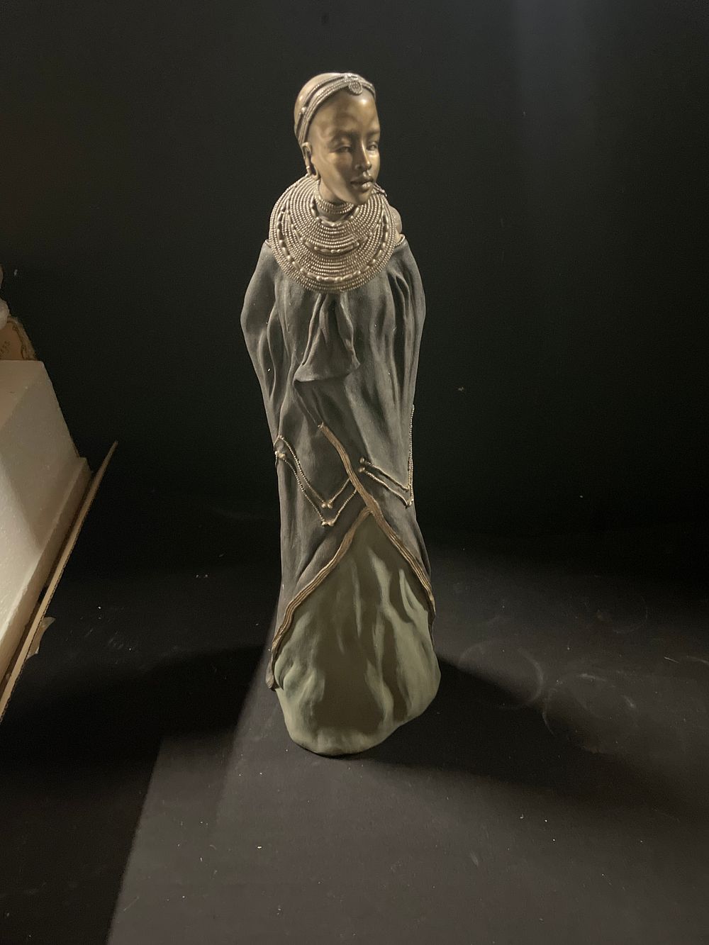 Lot 231: Soul journeys large Masai figurine (collection only)