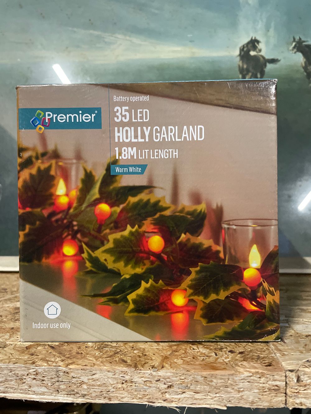 Lot 260: 35 LED Holly Garland