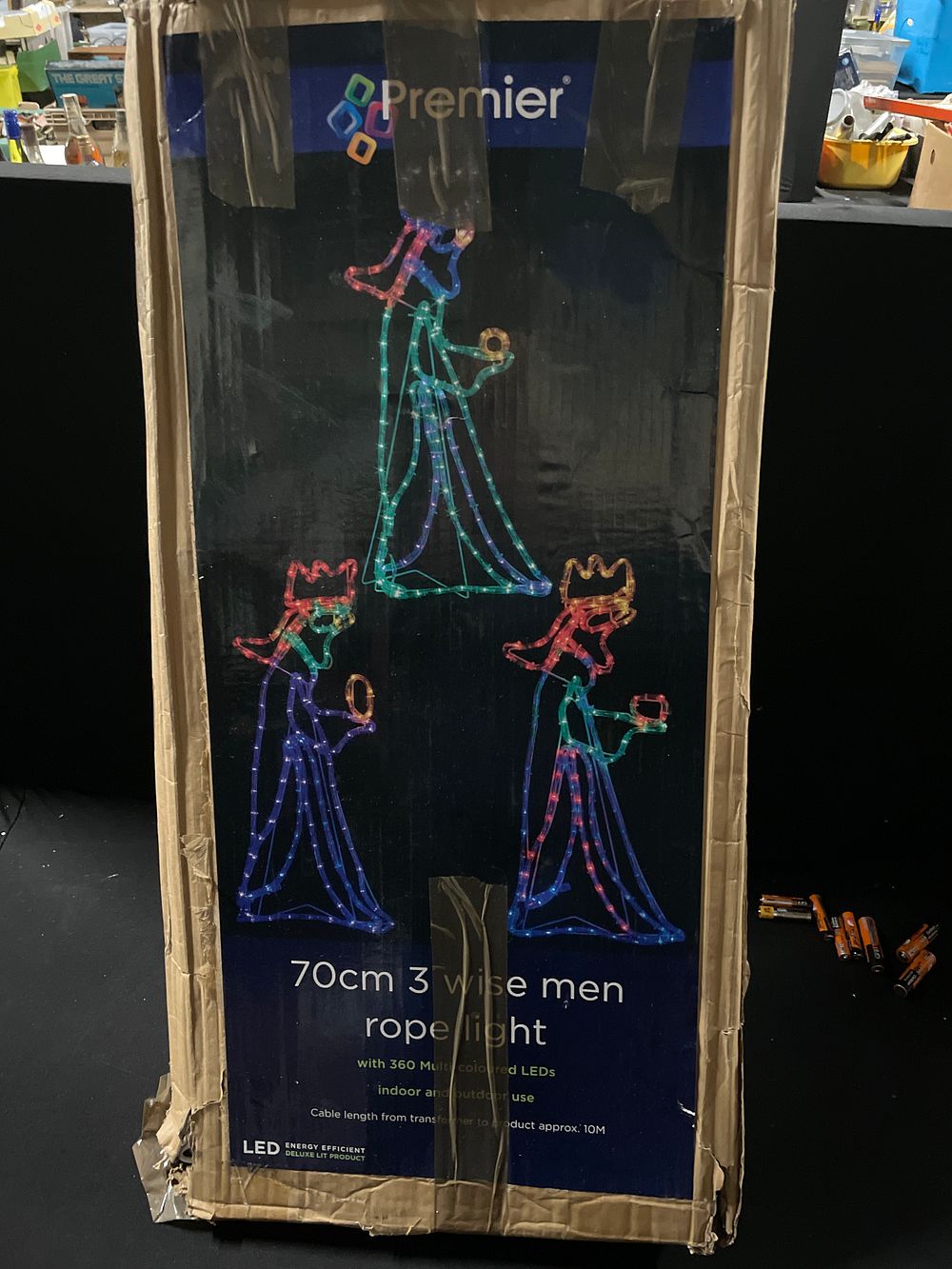 Lot 278: 70cm 3 wise men rope light untested