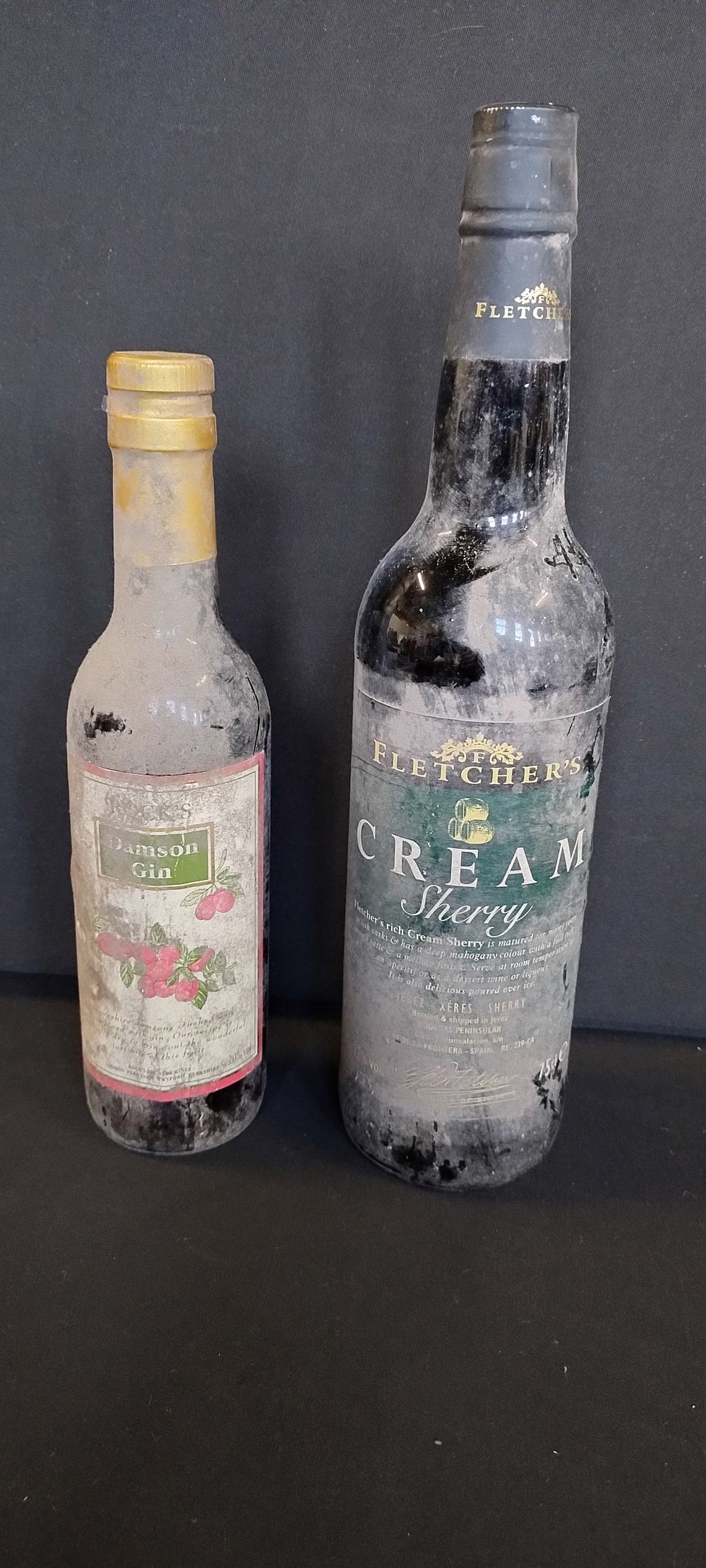 Lot 200: Two bottles of unopened alcohol, bottle of Fletcher's...