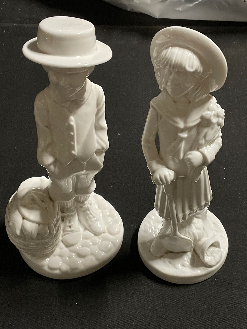 Lot 303: 2 x Spode porcelain characters