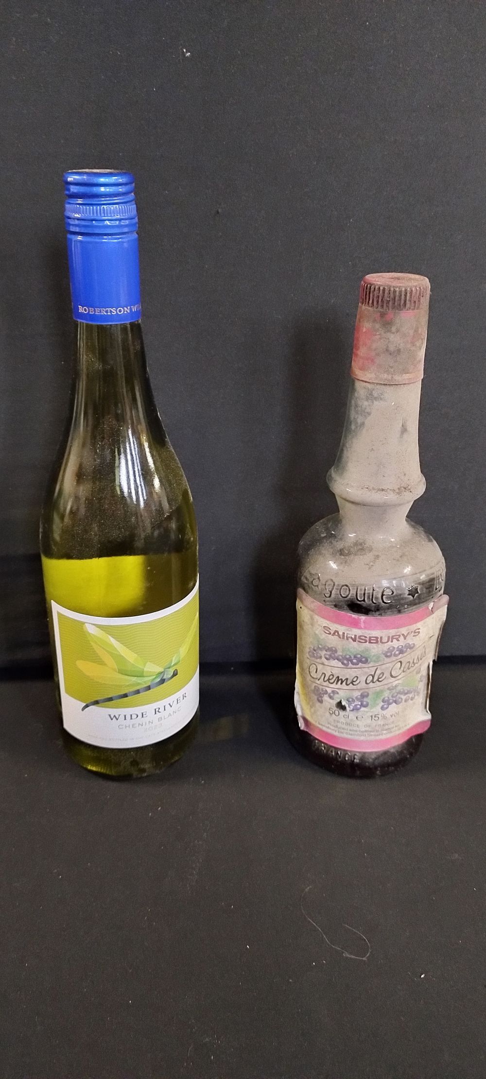 Lot 351: Two bottles of unopened alcohol, Wide River Chenin...
