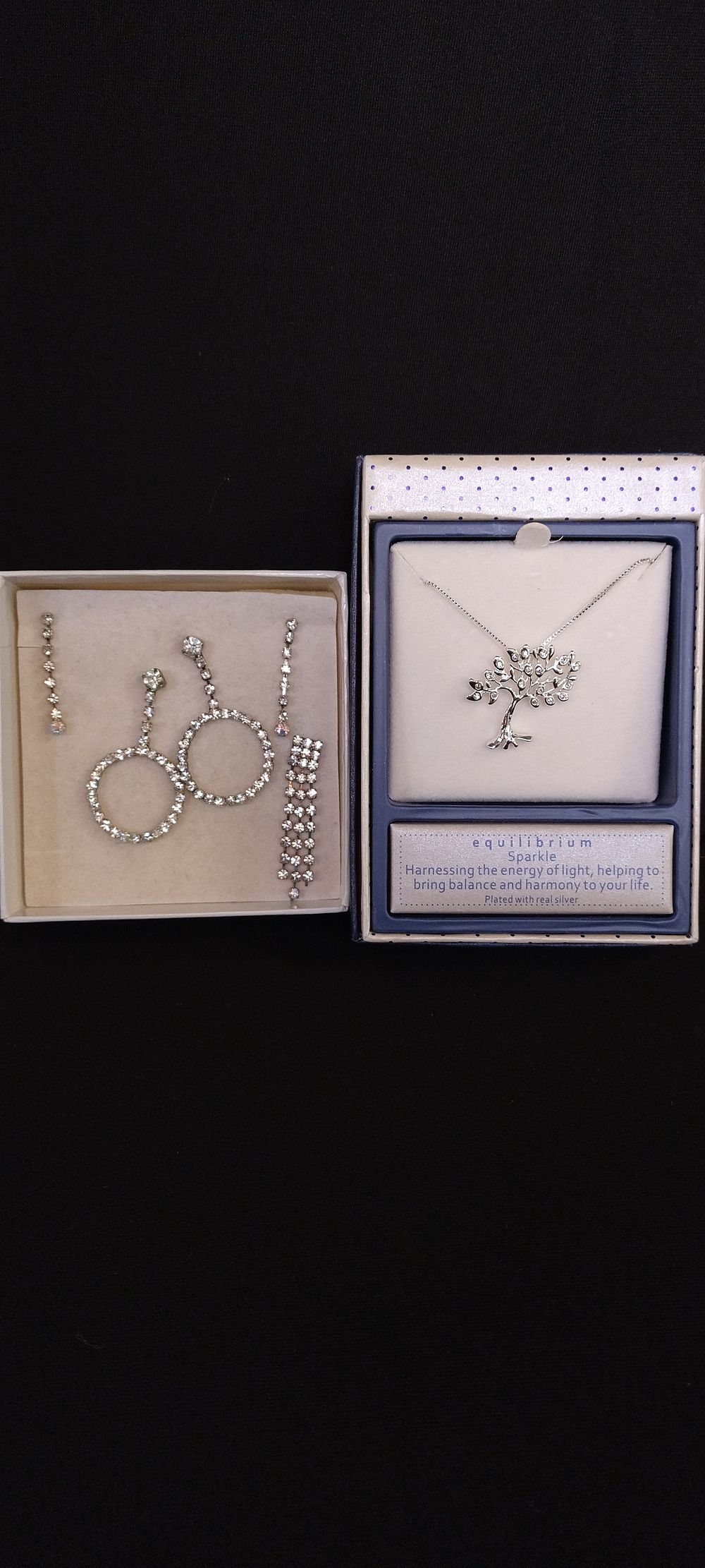 Lot 429: Silver plated Necklace, and 2 pairs of earrings