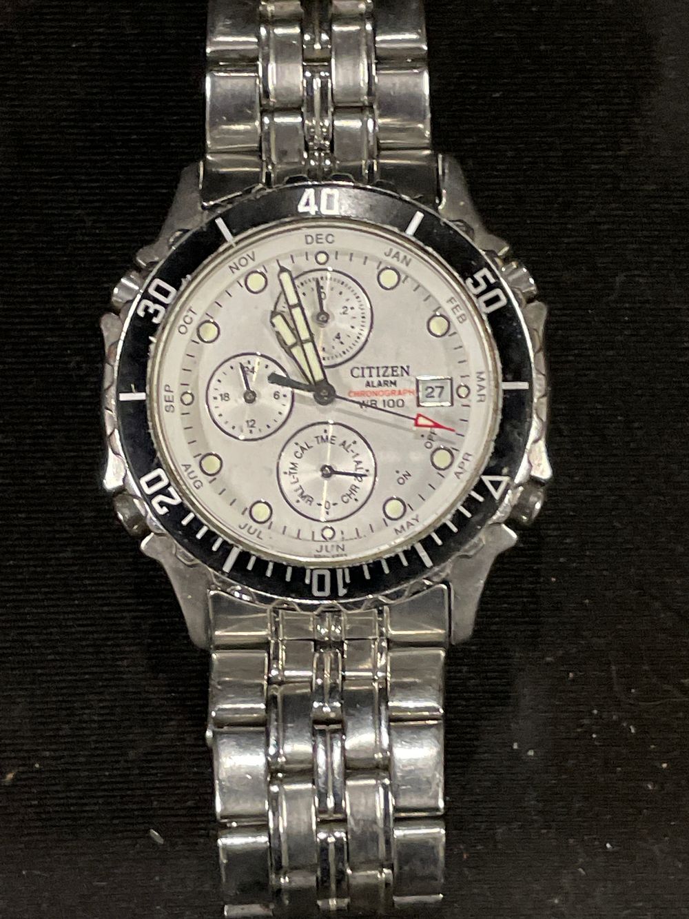 Lot 444: Ladies Citizen Chronograph Watch with steel bracelet