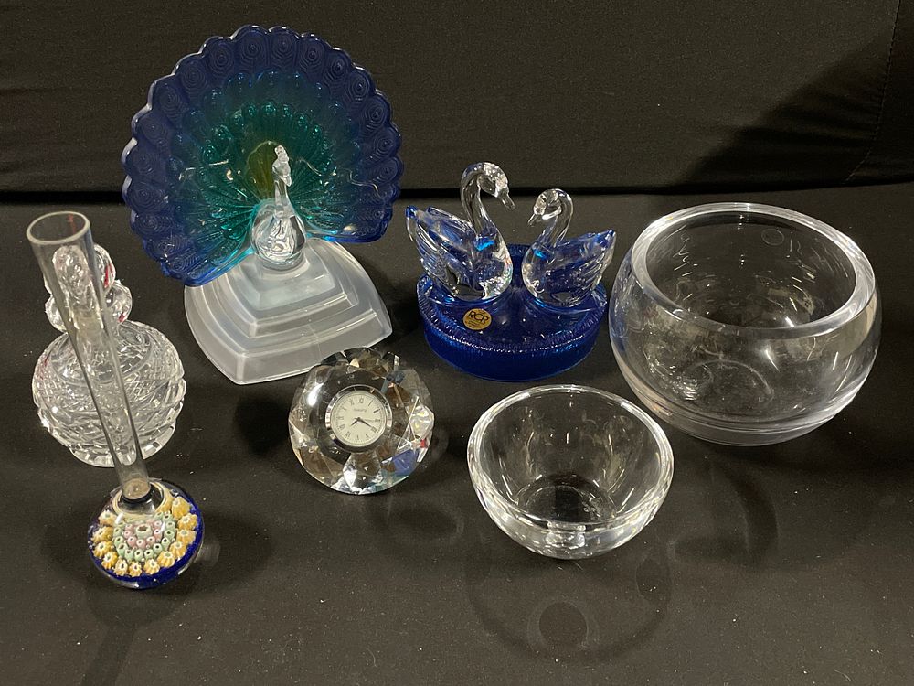 Lot 453: Various items of mixed crystal glassware