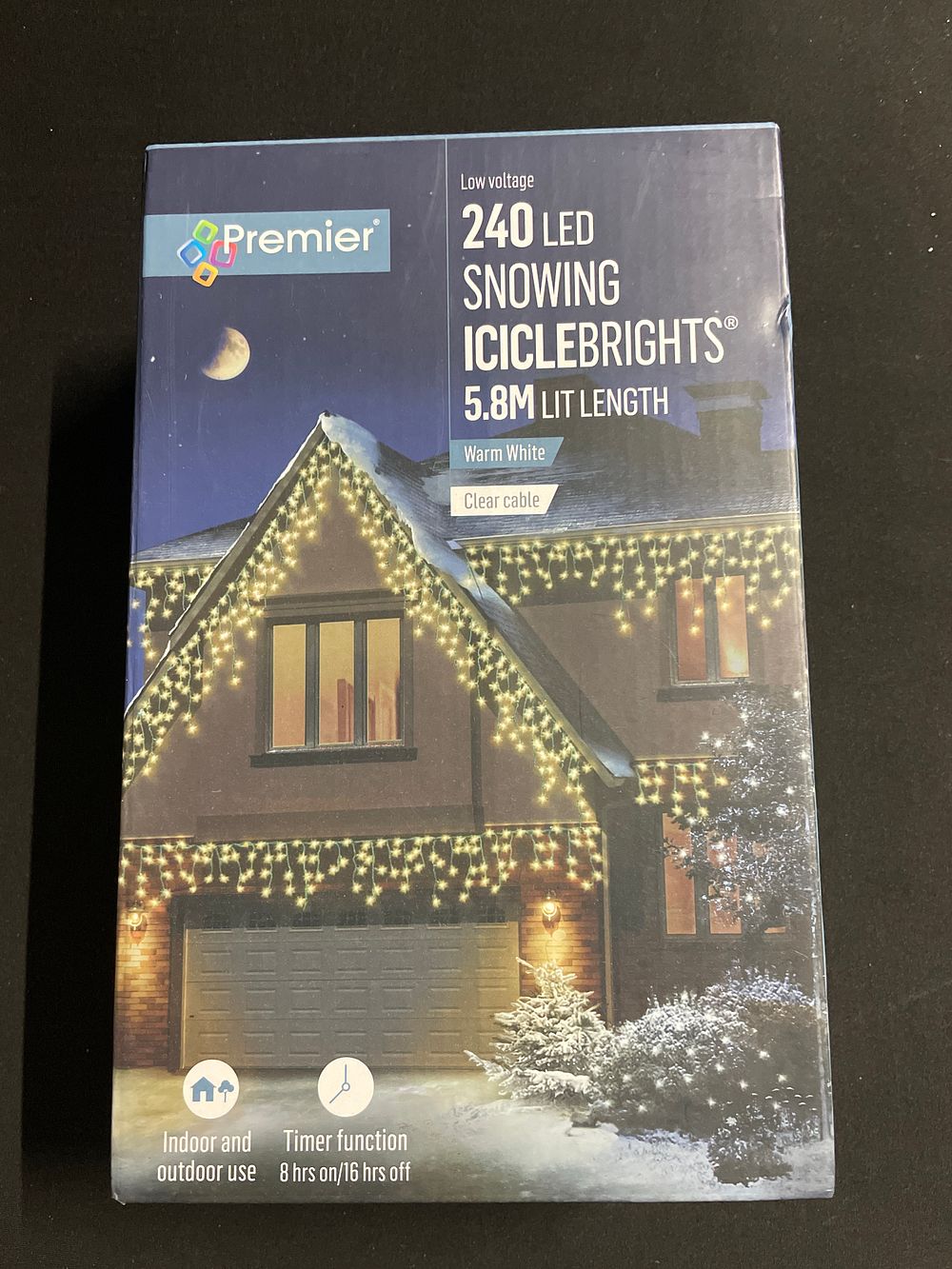 Lot 306: 240 LED Snowing icicle lights 5.8mtr