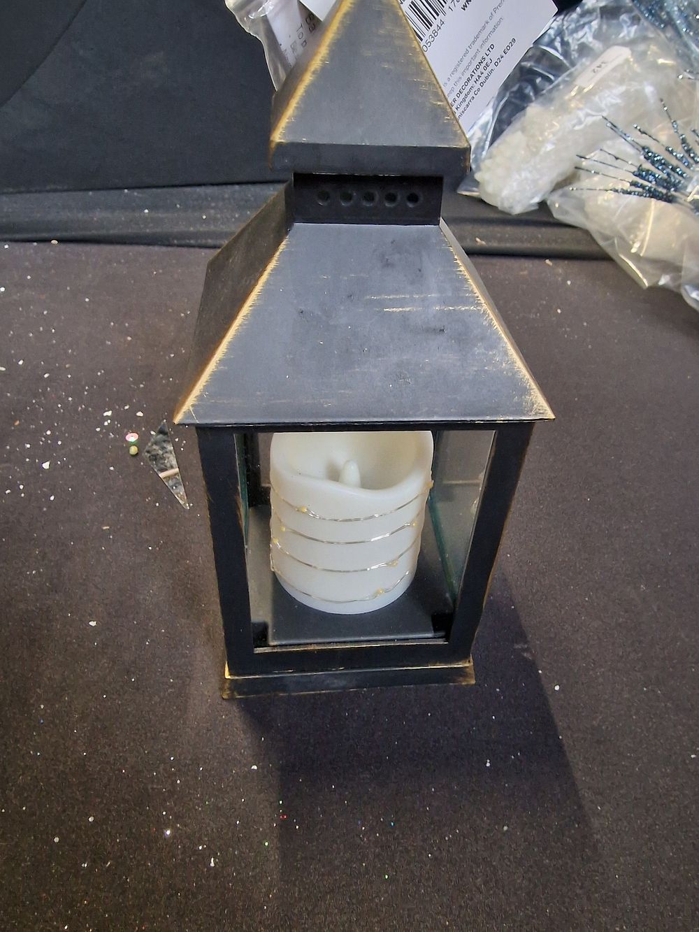 Lot 356: Battery powered lantern