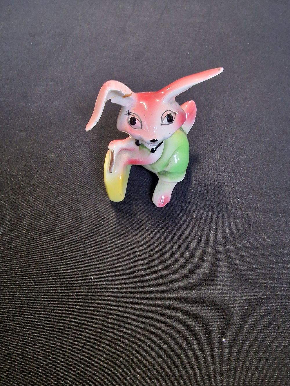 Lot 360: Vintage miniature rabbit ornament