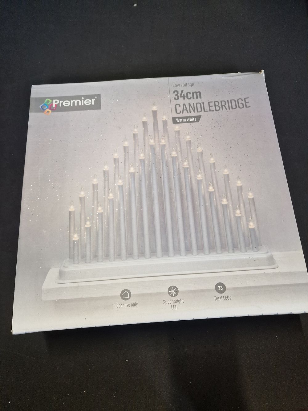 Lot 365: 34cm candlebridge in white