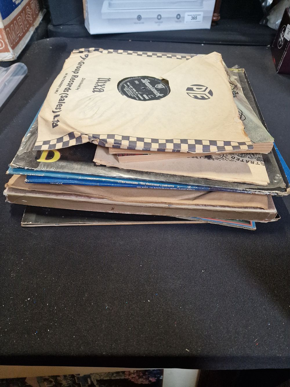 Lot 369: Collection of vinyls