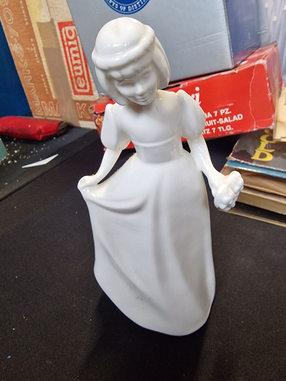 Lot 376: Royal doulton bridesmaid