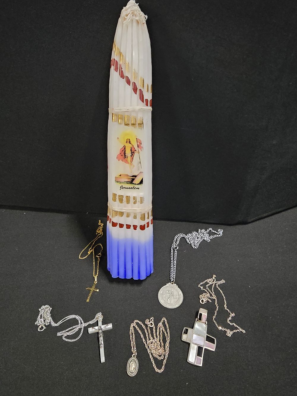 Lot 502: A selection of religious items including sterling silver...