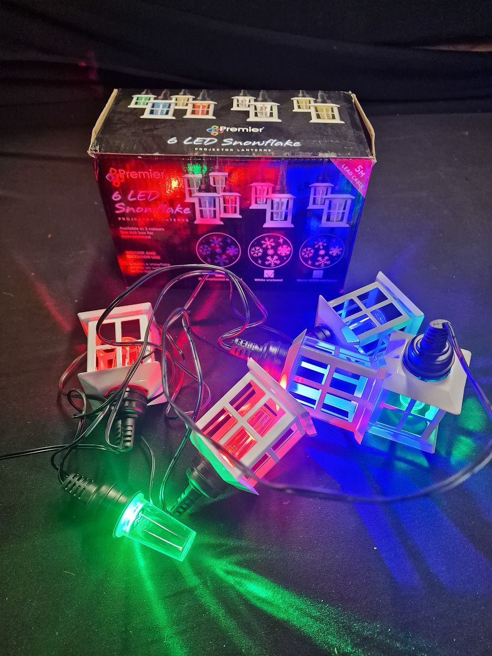 Lot 125: 6 LED Snowflake Projector Lanterns a/f