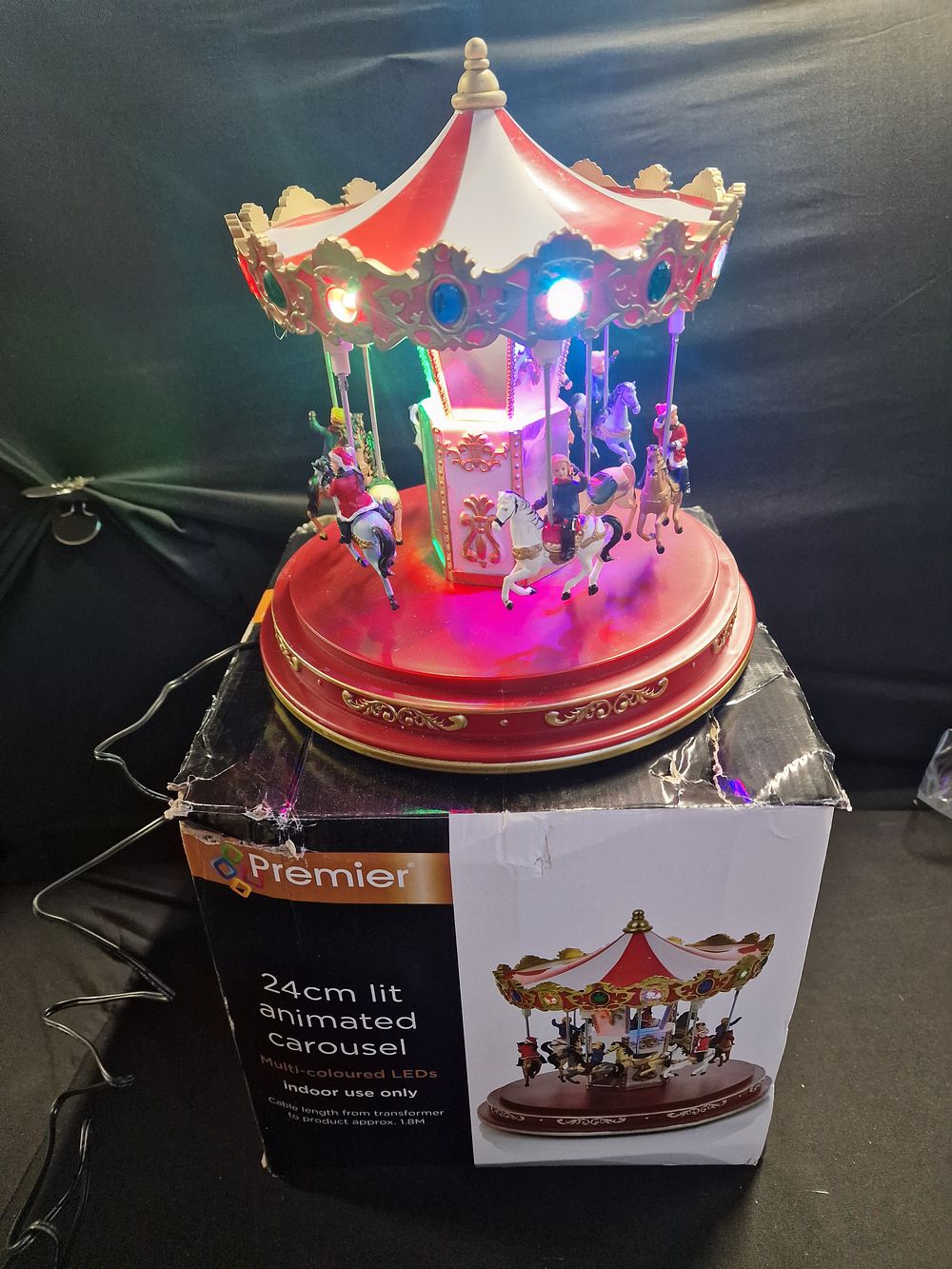 Lot 129: 24cm Lit Animated Carousel